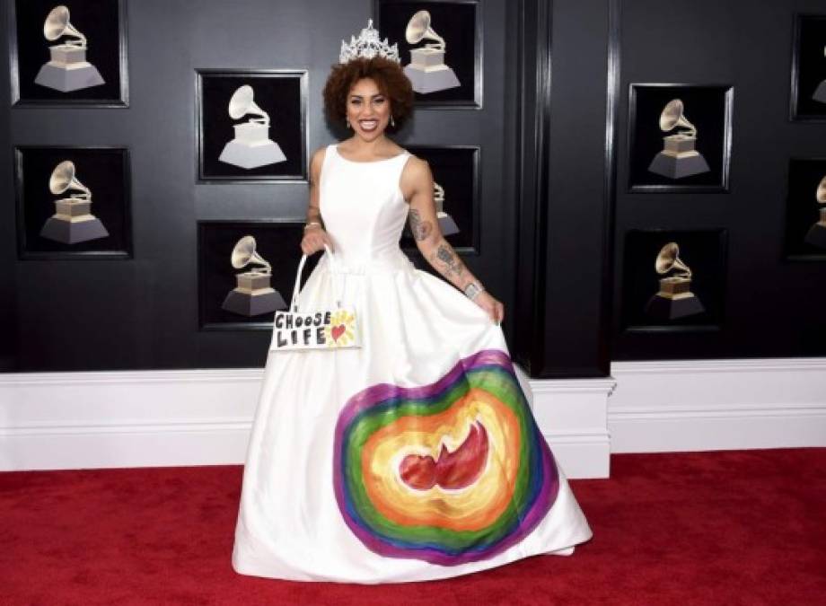 Los peor vestidos que decepcionaron en la alfombra roja de los Grammy 2018