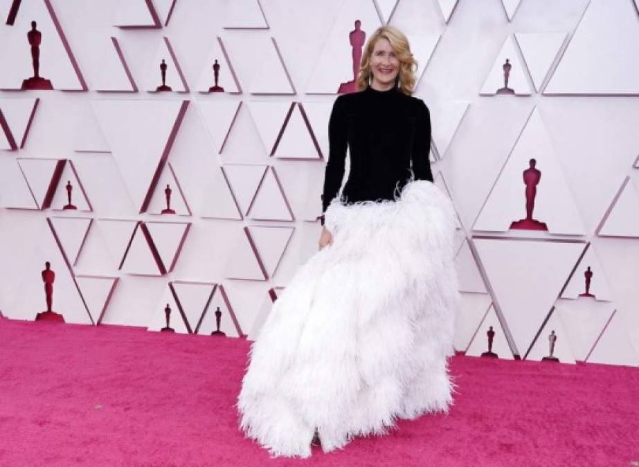 Los mejores looks de los presentadores de los Oscar 2021 (FOTOS)  