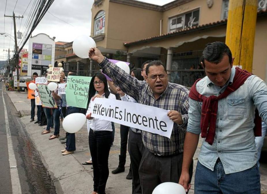 Plantón para exigir liberación de universitario hondureño