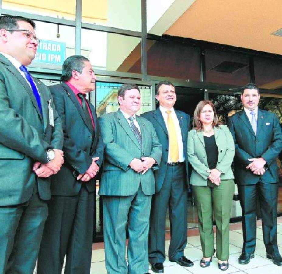 En 2014, el Congreso Nacional escogió a los concejales del Consejo de la Judicatura, a la cabeza estaba el expresidente del Poder Judicial, Jorge Alberto Rivera Avilez. (Foto: EL HERALDO Honduras)