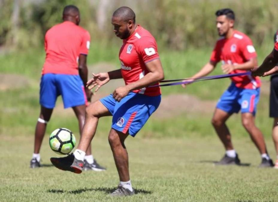 Así estuvo el entrenamiento de Olimpia sin Manuel Keosseián en Siguatepeque