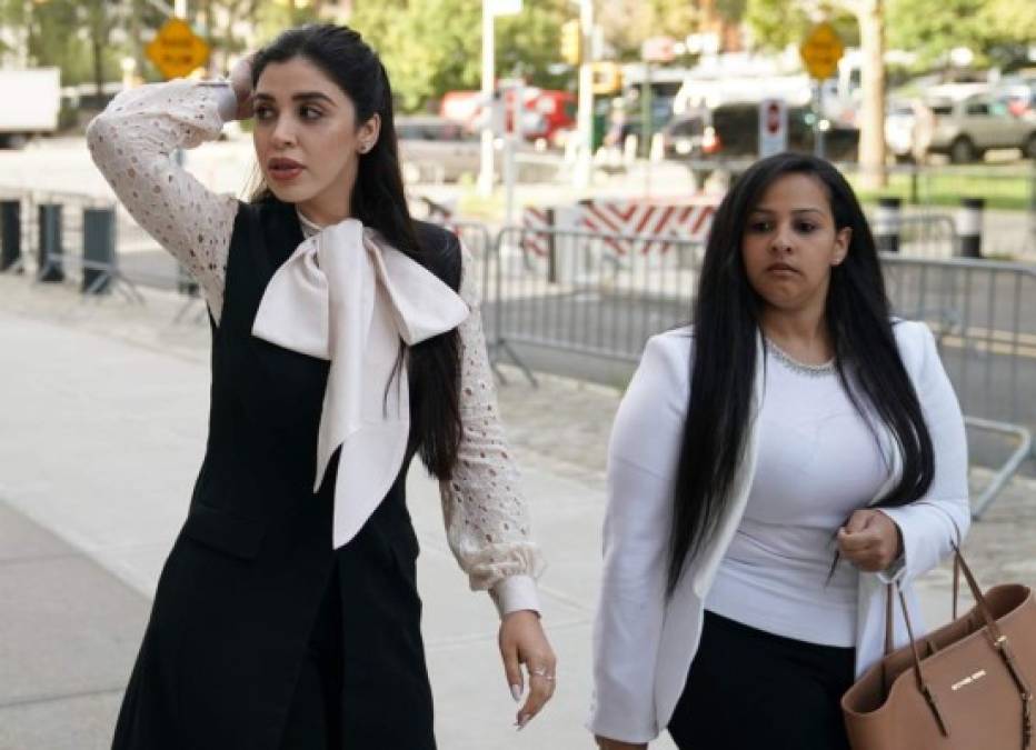 La elegante llegada de Emma Coronel a la audiencia de su esposo El Chapo Guzman