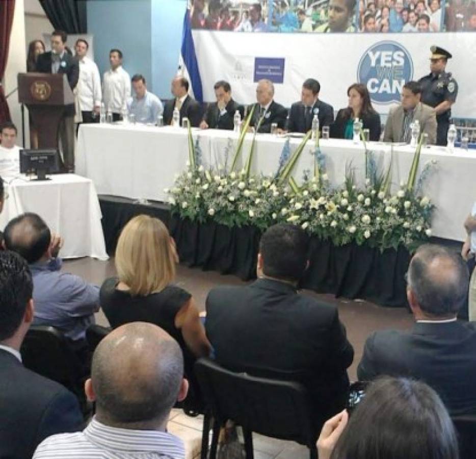 Presidente de Honduras inaugura 'Yes, we can!'