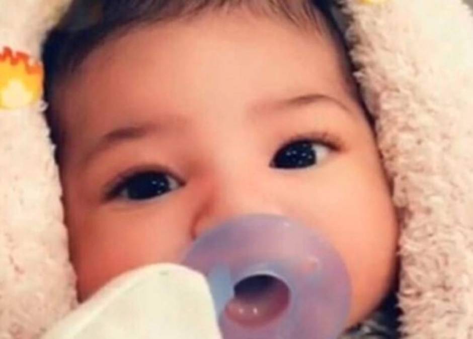 Las fotos que Kylie Jenner tuvo que borrar de su hija Stormi Webster