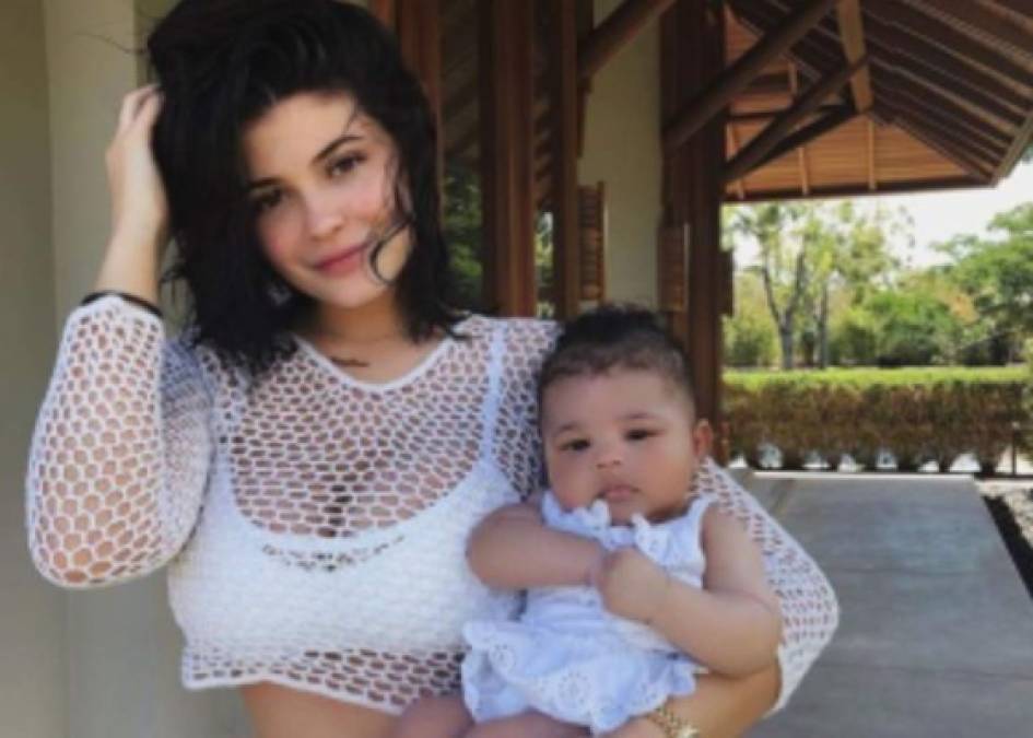 Las fotos que Kylie Jenner tuvo que borrar de su hija Stormi Webster