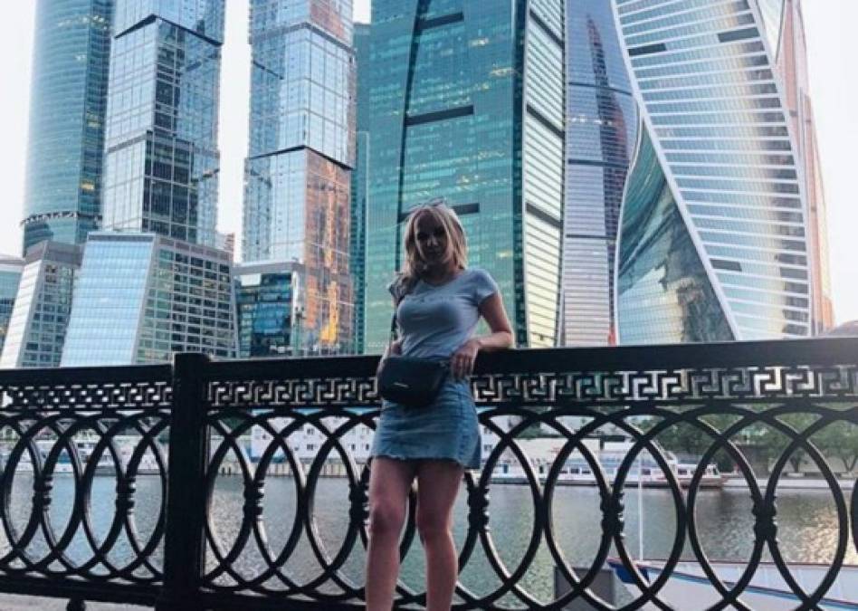 Así es Nadezhda Zhúkova, la sexy enfermera que se volvió modelo