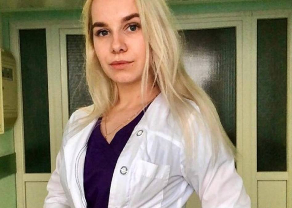 Así es Nadezhda Zhúkova, la sexy enfermera que se volvió modelo