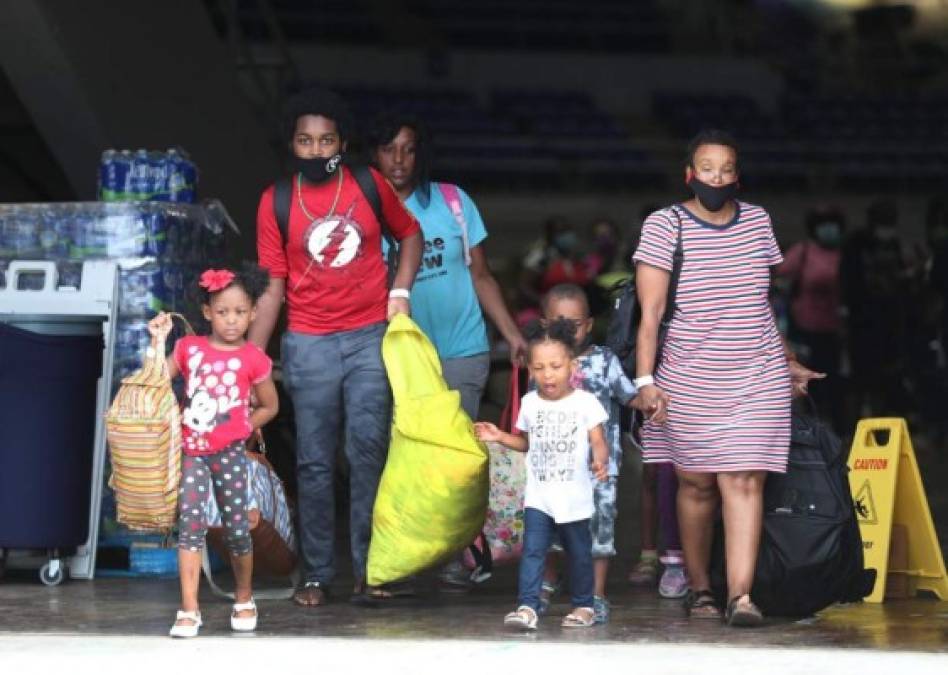 Huracán Laura causa estragos en el Caribe y se dirige a Texas y Luisiana (FOTOS)  