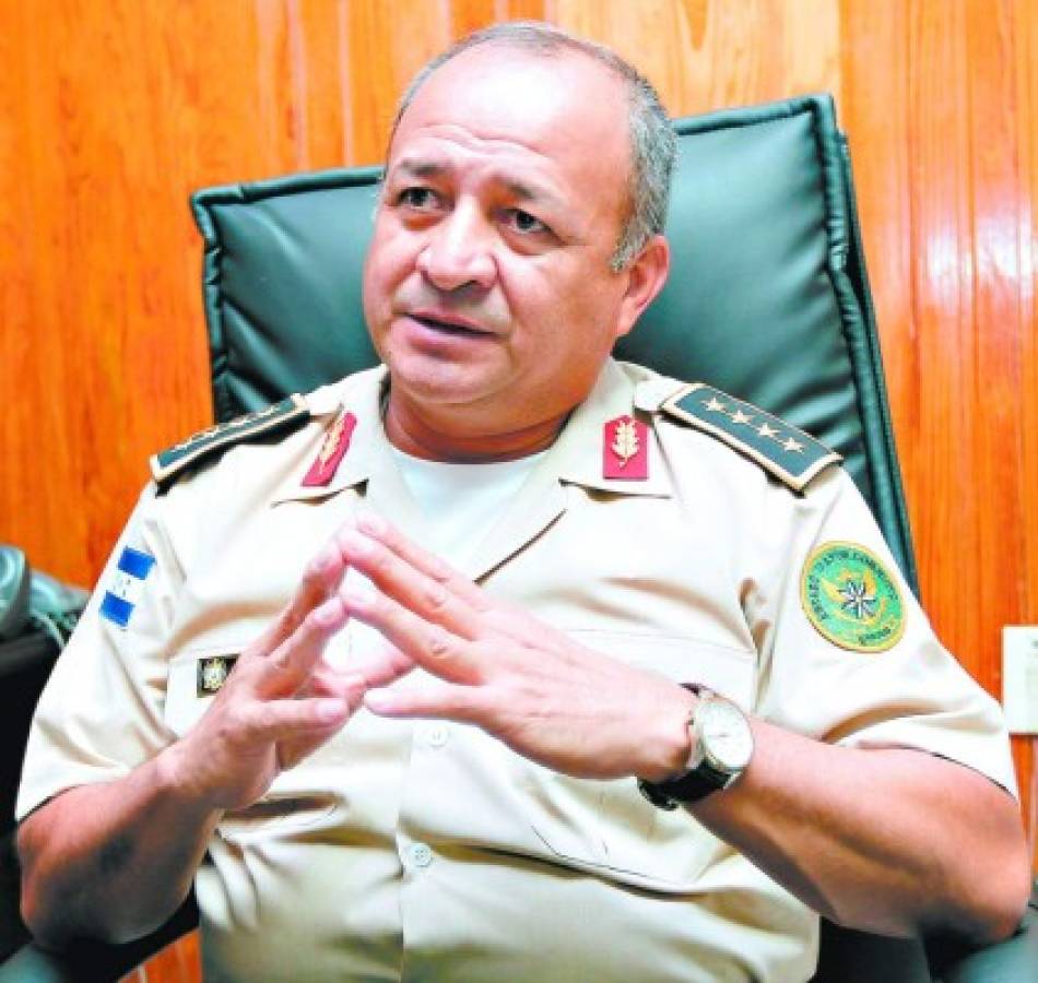 Honduras: General Pacheco dejará las FF AA