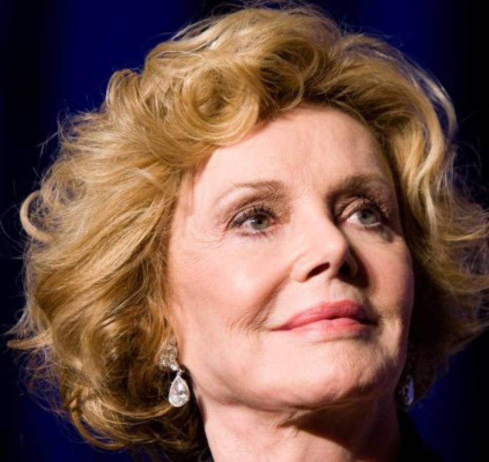 Murió Barbara Sinatra, la última esposa de Frank Sinatra  