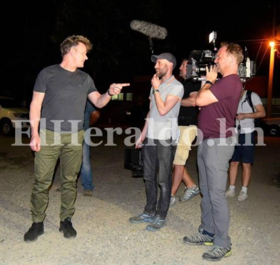 El chef Gordon Ramsay de 'Hell's Kitchen' pasea en el Mercado Guamilito de San Pedro Sula