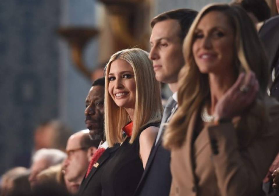 FOTOS: Elegantes y bellas, así lucieron Ivanka y Tiffany Trump en el Capitolio