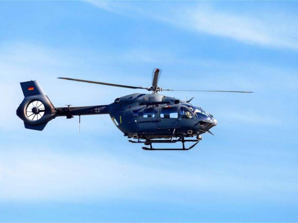 Este tipo de helicópteros, modelo Airbus H 145, pretendía adquirir la Fuerza Aérea Hondureña, pero se declaró fracasada la compra.