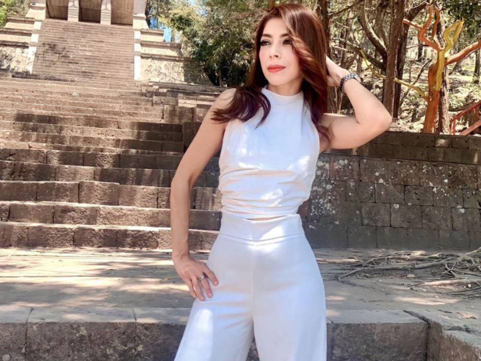 Cinthya Hernández, de 37 años, se alzó con la corona de Señora Honduras 2023, llevando consigo un mensaje de igualdad para las mujeres hondureñas.