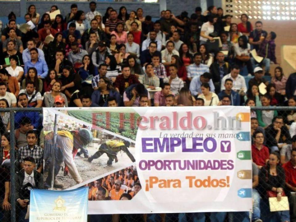 Derogación de Ley de Empleo por Hora atrapa a los hondureños en polémica al dividirse a favor y en contra.