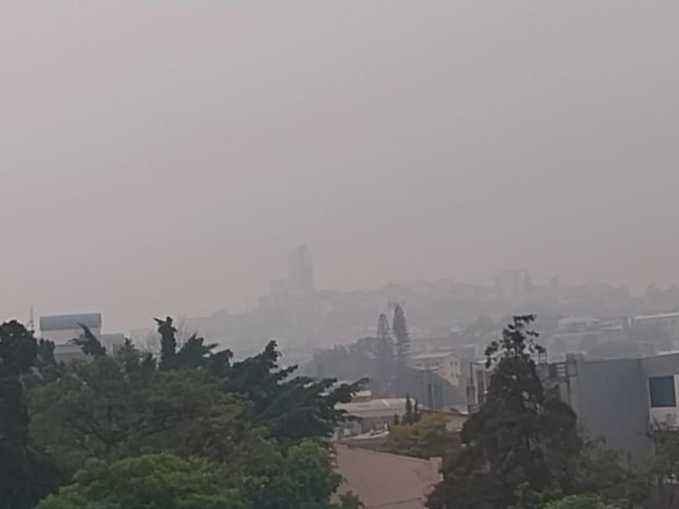 La capital está cubierta por una capa de humo que está afectando a la población, especialmente a aquellos grupos vulnerables.