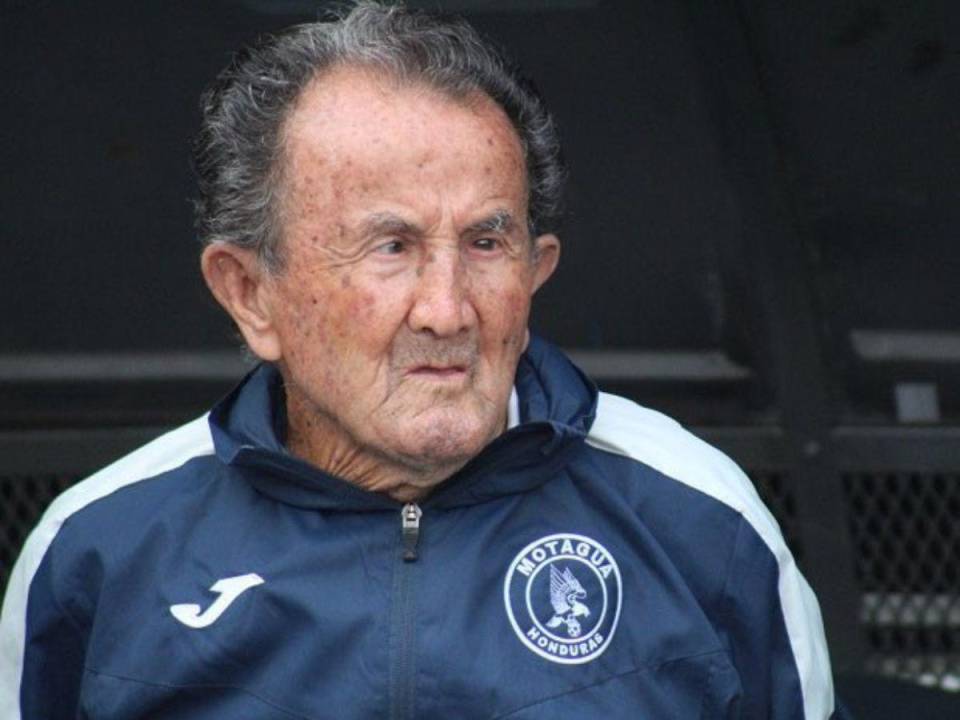 ”Ñelito” Vega falleció este viernes a los 89 años de edad en Tegucigalpa.