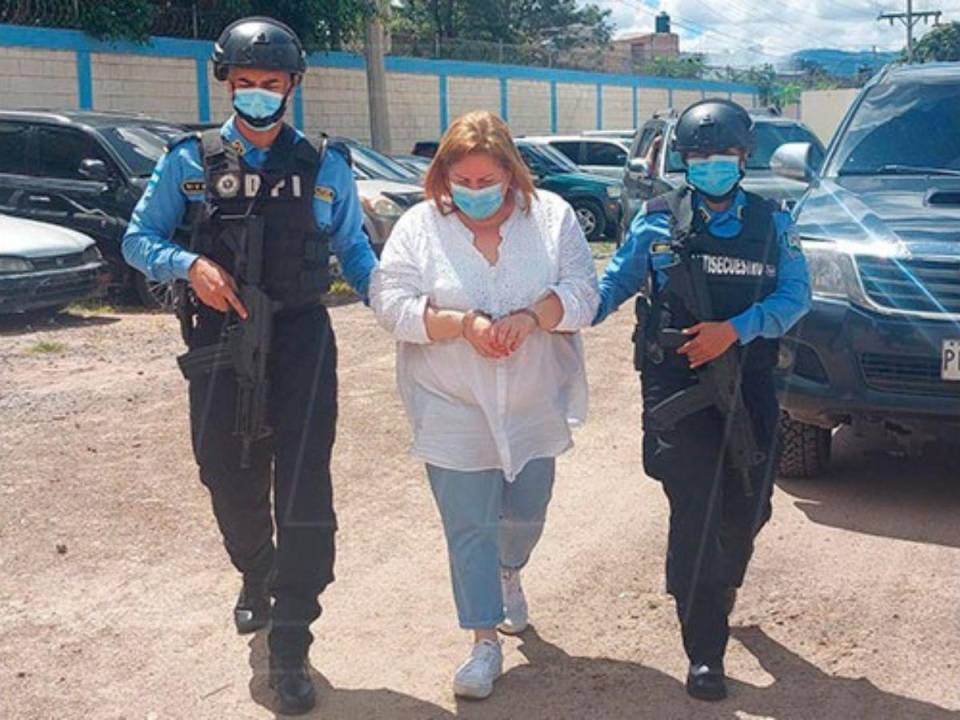 La acusada de nombre Gloria María Flores Irías fue detenida en 2022 tras haberse girado una orden de captura en su contra.