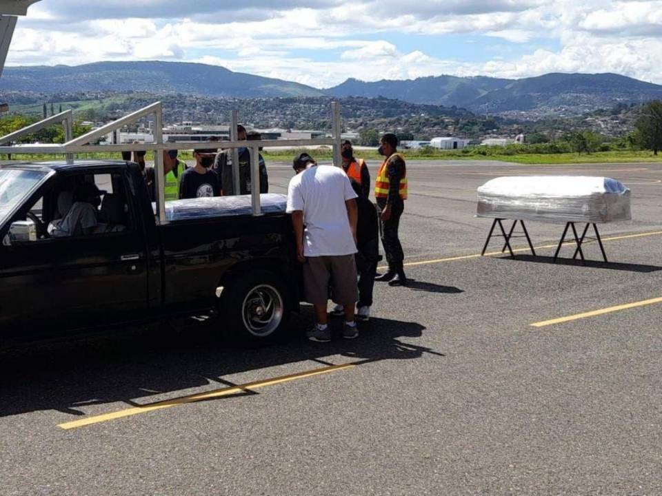 Actualmente el gobierno de Honduras realiza viajes humanitarios para la repatriación de los cadáveres de los compatriotas en el extranjero.
