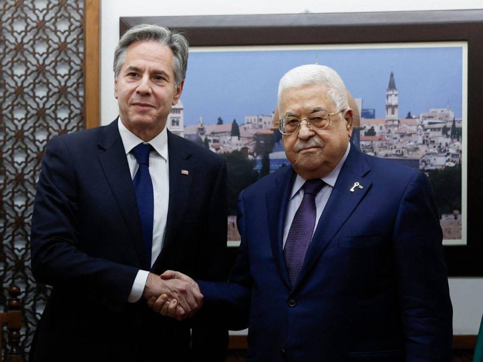 Blinken junto al presidente de la Autoridad Palestina, Mahmud Abás.