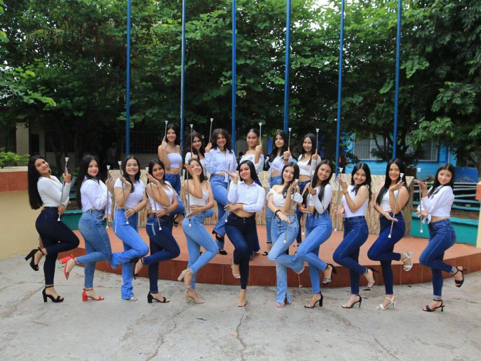 Cargadas de elegancia y pasión, las 18 señoritas que representarán al Instituto Jesús Milla Selva el 15 de septiembre están listas para celebrar los 202 años de independencia.
