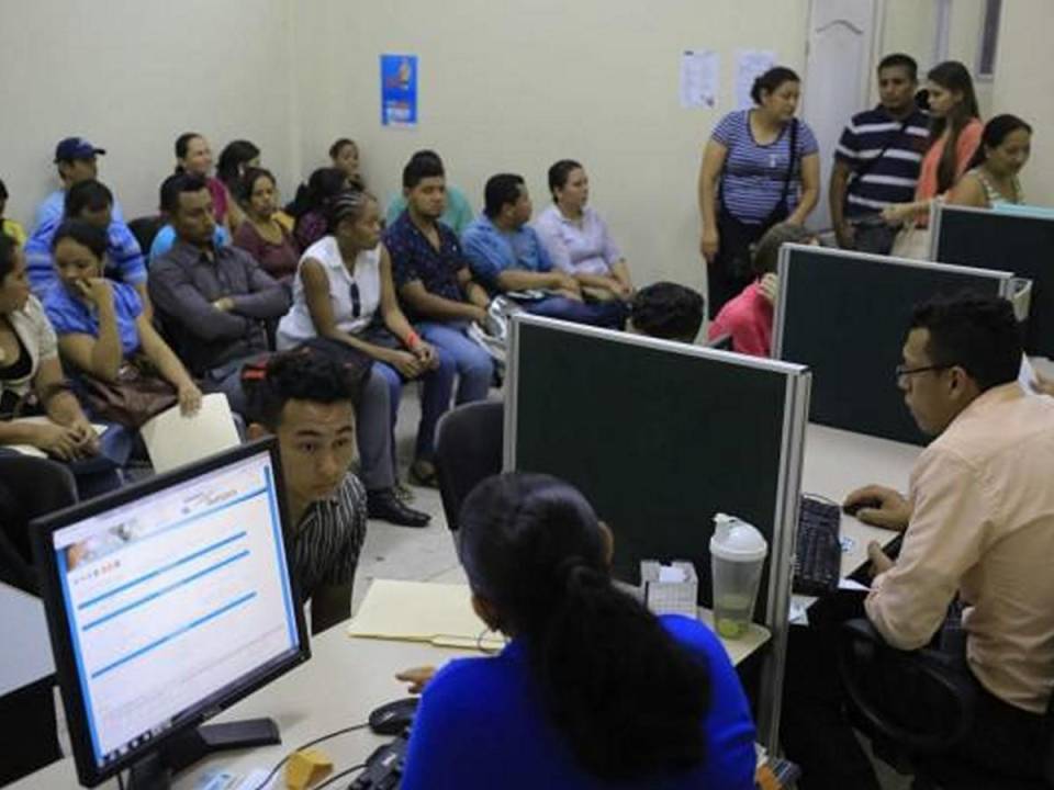 Los interesados pueden acceder al portal del Servicio Nacional de Empleo de Honduras para buscar una vacante, conocer los requisitos y aplicar.