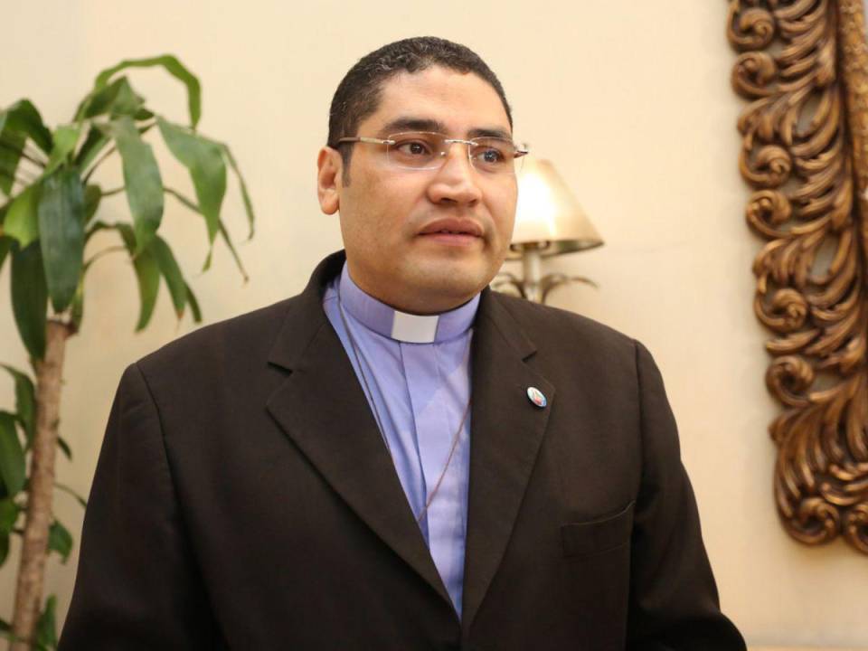 Carlos Rubio, párroco de la iglesia Nuestra Señora de la Visitación.