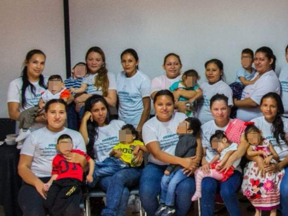 Unas 40 mujeres forman parte de la Asonfapmi. La asociación fue creada en 2019, a raíz de la necesidad de los niños con microcefalia.