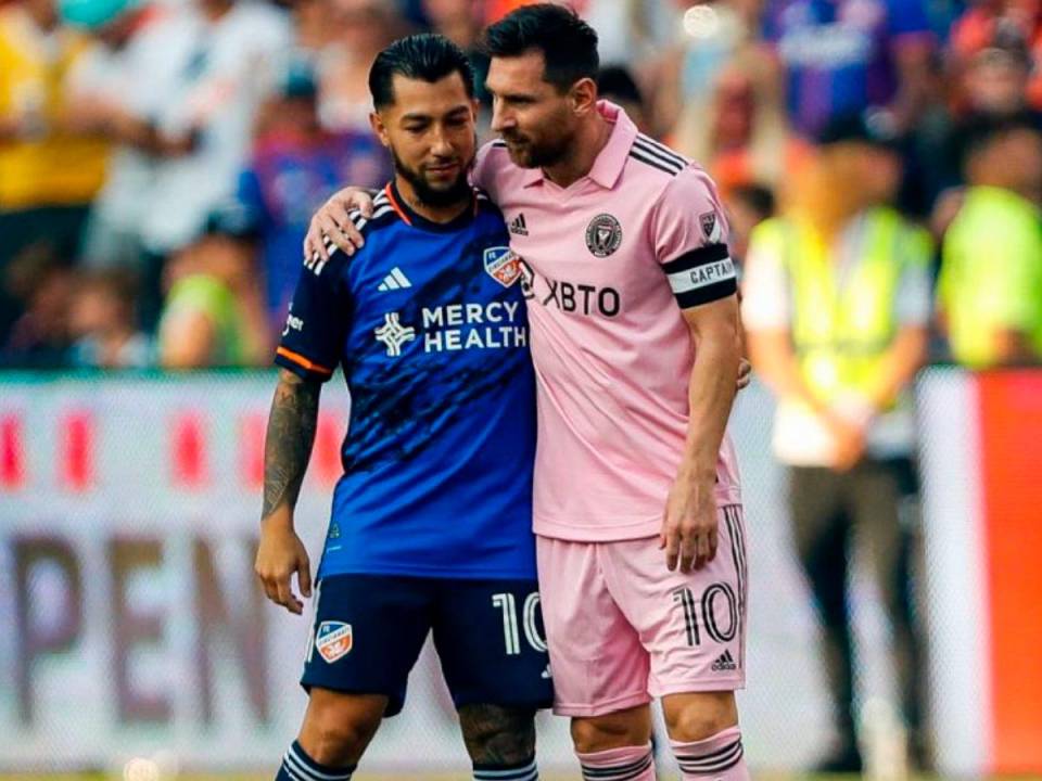 Messi no logró hacerse con el premio al Jugador Más Valioso (MVP) de la MLS, pero el reconocimiento se quedó con otro argentino que también porta el numero 10 y se trata de Luciano Acosta del Cincinnati