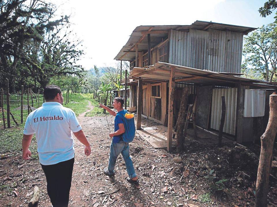 La Unidad Investigativa de EL HERALDO Plus llegó a la invasión en el Parque Eco-arqueológico Los Naranjos y encontró al menos 100 terrenos cercados y varias casas construidas.