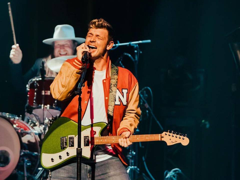 El ícono del pop Nick Carter, ex vocalista de la legendaria banda Backstreet Boys, está a punto de conquistar Tegucigalpa con su primer concierto en solitario este viernes 8 de marzo. Para calentar motores antes de su llegada, le traemos algunos datos curiosos que le sorprenderán: