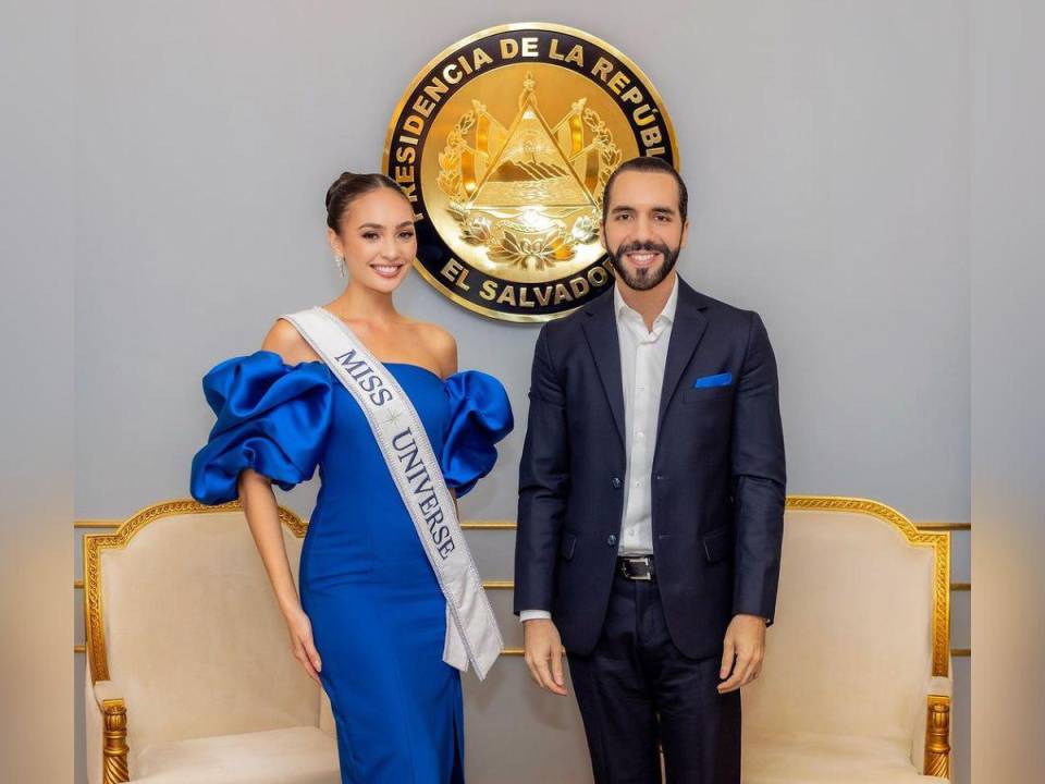 De cara a la realización del certamen de belleza más importante del año Miss Universo 2023, la actual mujer más bella del mundo coronada en 2022, R’Bonney Nola Gabriel, ya se encuentra en la hermana República de El Salvador. Ella será la encargada de entregar la corona a la nueva ganadora de la edición número 72 del evento este año. Pero, ¿quién es R’Bonney Nola?... A continuación se lo detallamos.