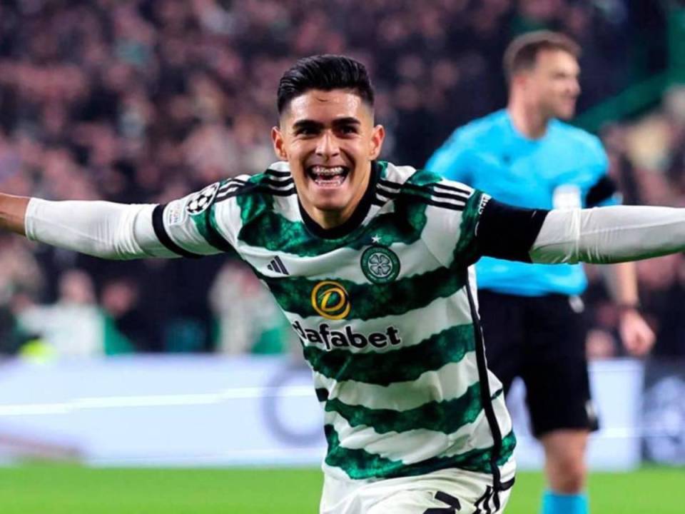 Luis Palma celebrando su primer gol en la Champions League.