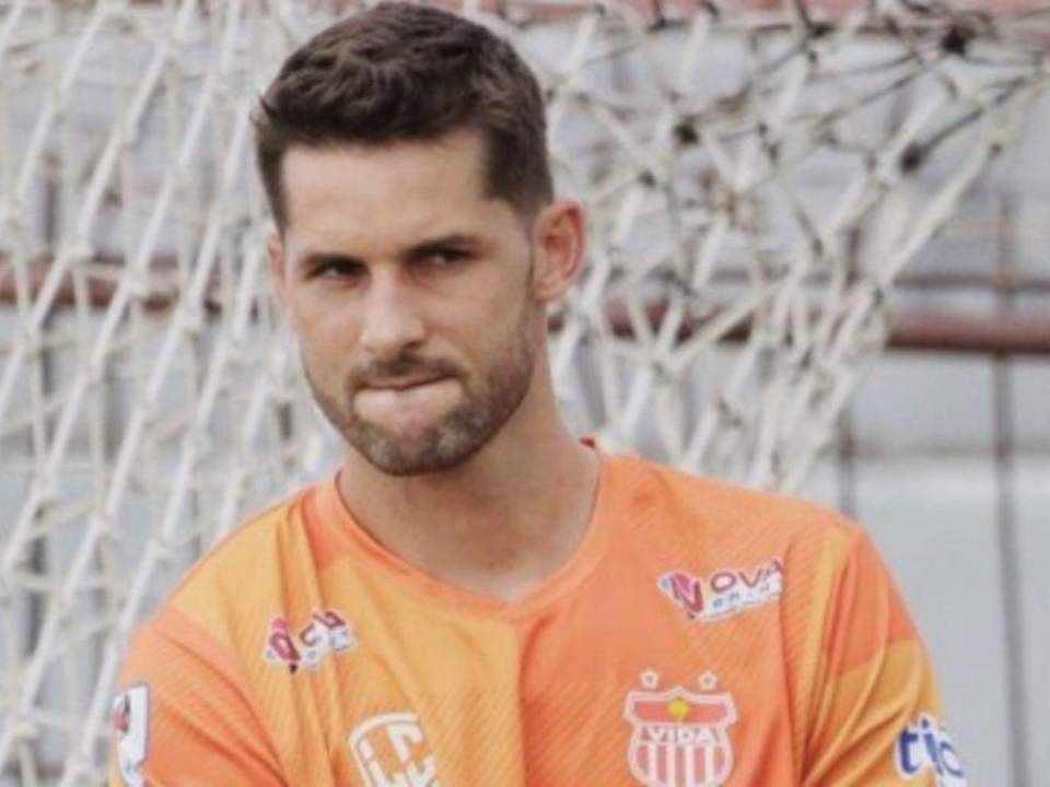Matías Quinteros fue nombrado de forma sorpresiva como entrenador del Vida en sustitución de Leo Rodríguez.