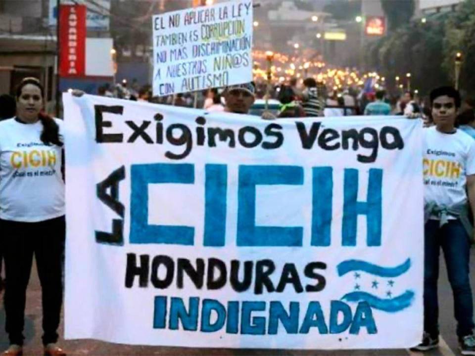 El gobierno de Xiomara Castro prometió que se instalaría la comisión internacional para combatir la corrupción en Honduras. Sin embargo, han pasado más de dos años y la promesa sigue sin cumplirse.