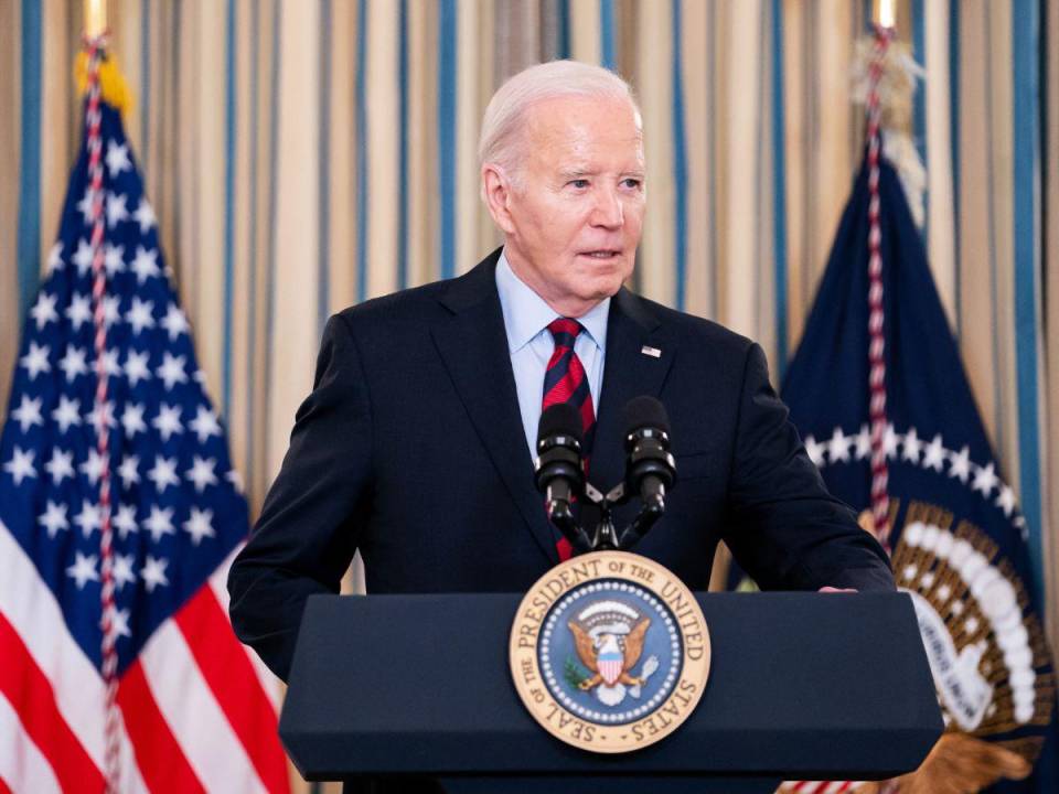 El presidente Joe Biden prolongó por un año la declaración de emergencia nacional sobre Venezuela.