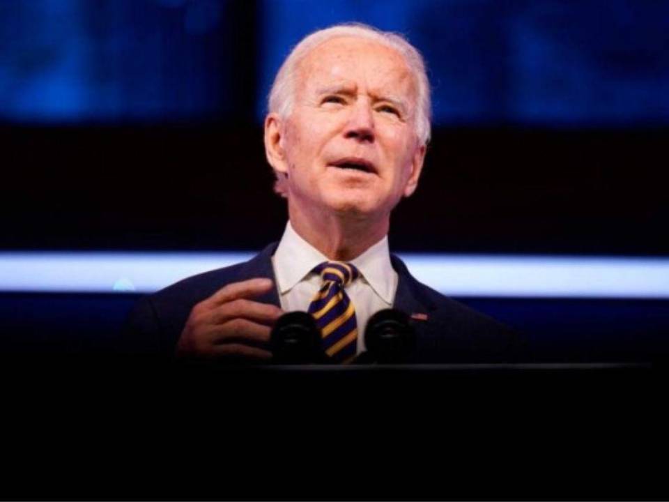 En el discurso, Biden arremetió contra una Corte Suprema “fuera de control”, que acabó con el derecho constitucional al aborto.