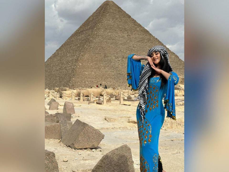 La expresentadora hondureña, Ónice Flores, emprendió un emocionante viaje hacia el antiguo Egipto. Durante su aventura hizo un tiempo para compartir algunas fotografías con sus seguidores de Instagram, que sobrepasan el millón.