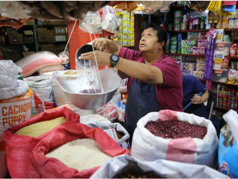 Los granos básicos, más los alimentos de temporada, tendrán que mantener sus precios para estas fechas navideñas.