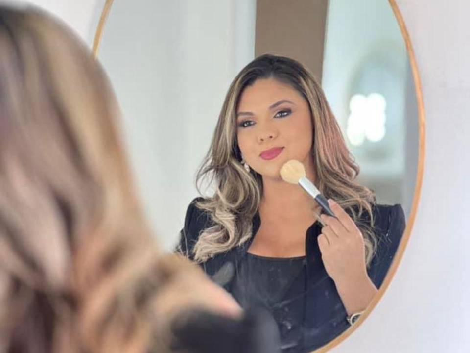 Wendy Hernández Makeup Studio, un emprendimiento que ha florecido gracias al trabajo arduo de su fundadora y el apoyo de quienes la rodean.