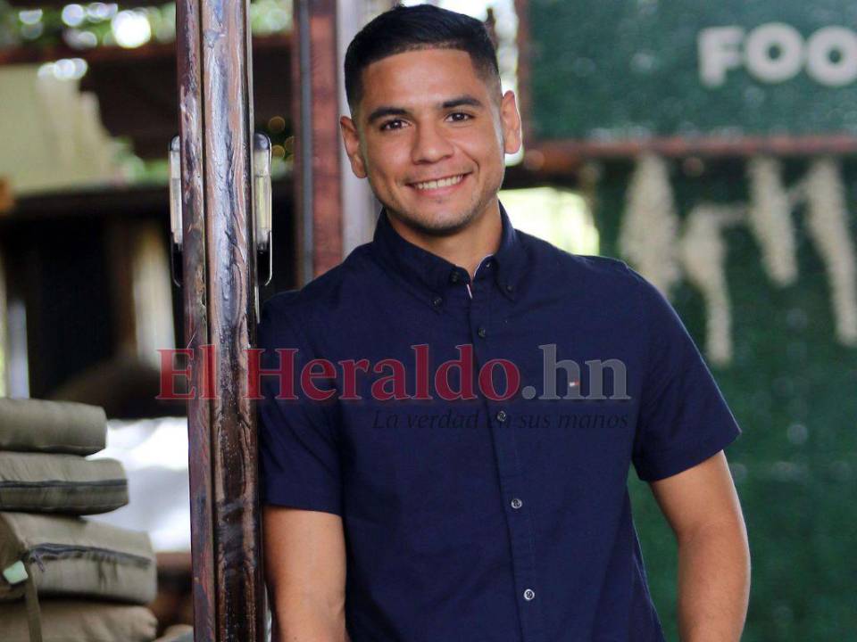 A sus 24 años Carlos Pineda tiene un nivel alto de madurez y se expresa como un señor frente a las cámaras.