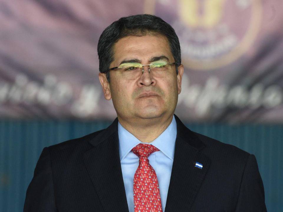 El expresidente Juan Orlando Hernández subió al estrado en el onceavo día del juicio en su contra.