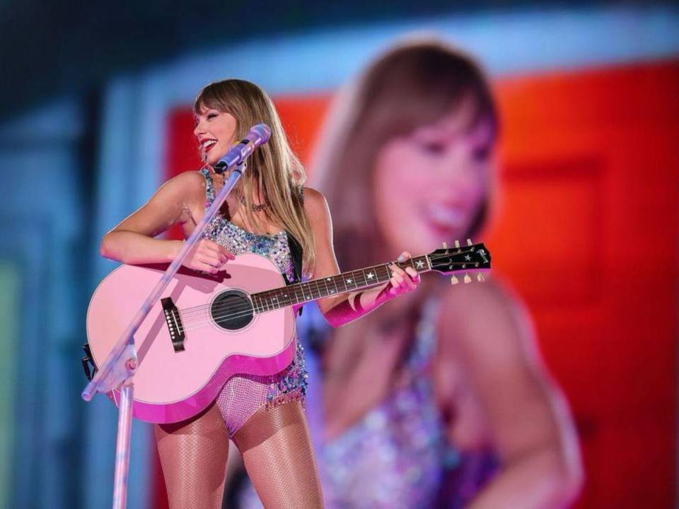 Taylor Swift ofreció el jueves el primero de sus tres conciertos en Buenos Aires.