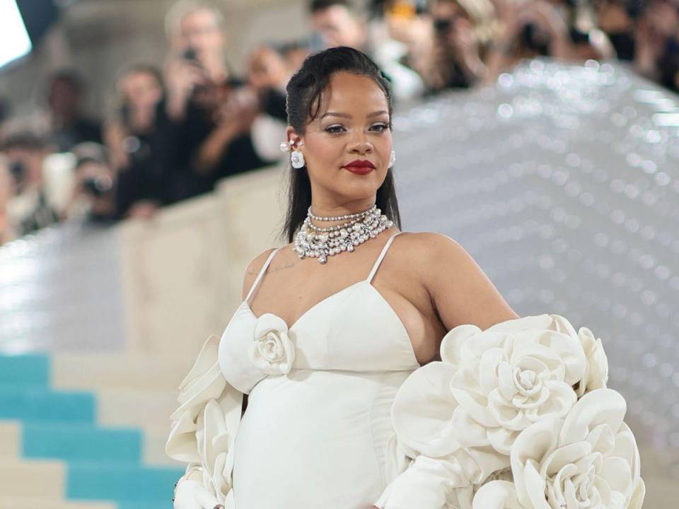 Rihanna siempre es una de las más esperadas en la Met Gala.