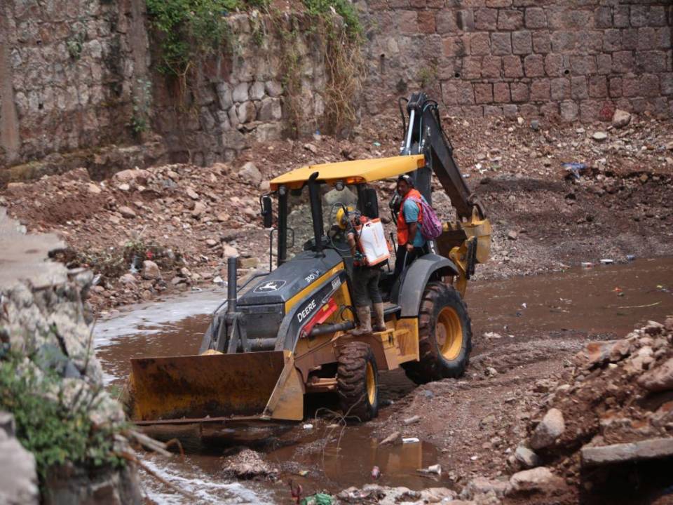 Sectores como Los Jucos son intervenidos con obras de infraestructura para evitar que se inunde como ocurrido en todos los años.