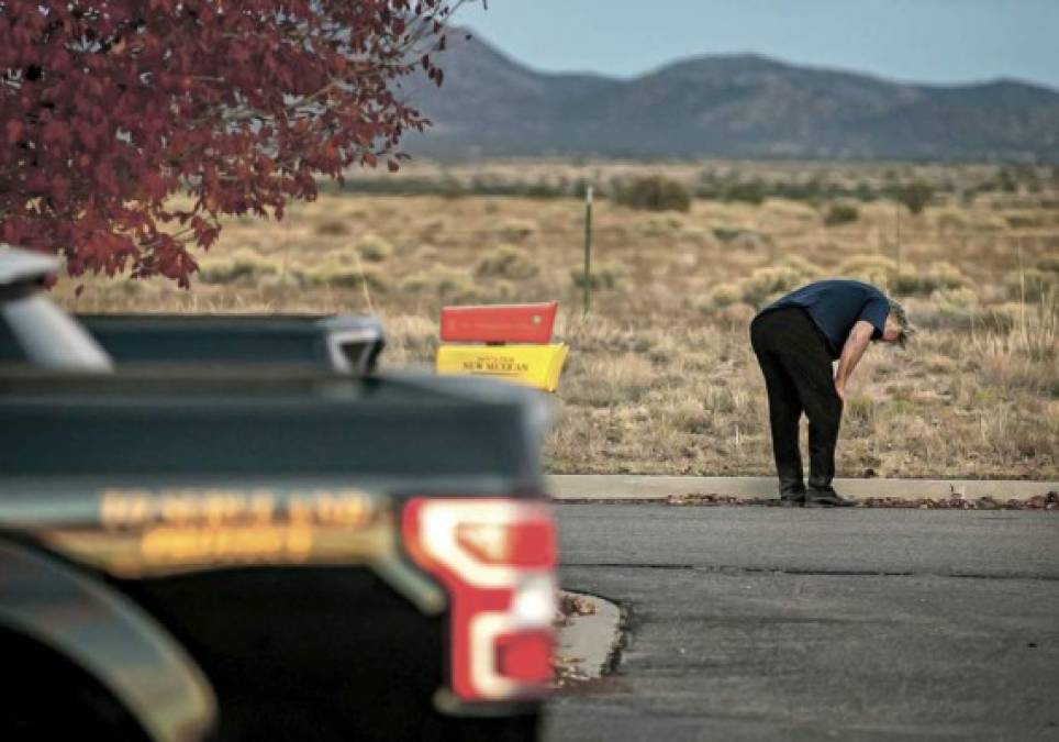 ¿Cómo se manipulan las armas en los sets de filmación?  