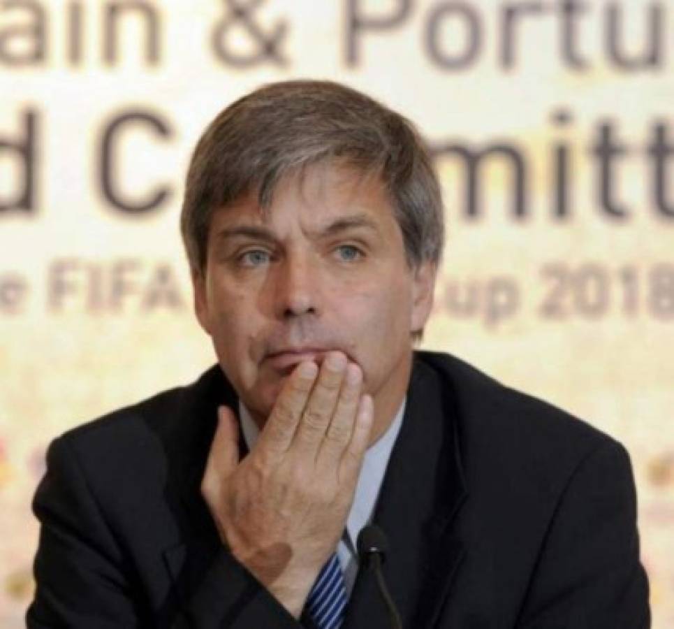 FIFA suspende 7 años a expresidente de Federación Chilena  