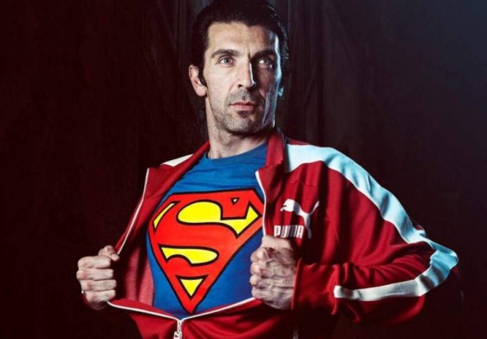 Deniz Aytekin, el gran protagonista en los memes de la derrota del Barcelona