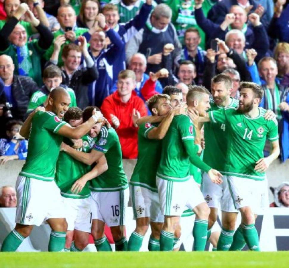Irlanda del Norte logra histórica clasificación a la Euro, Portugal también avanza