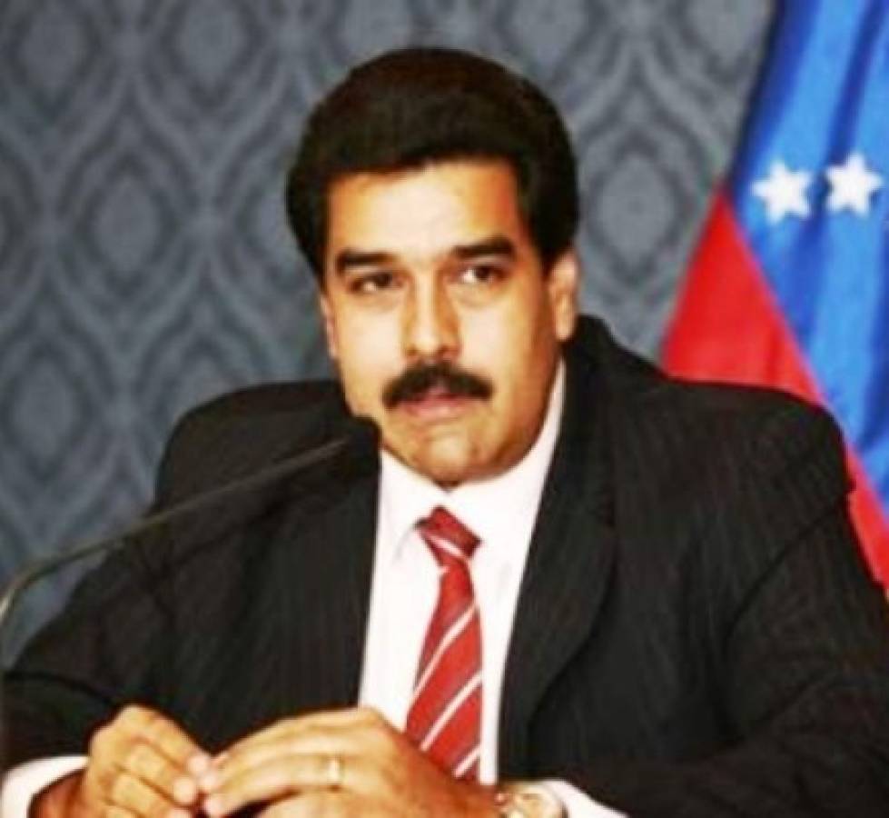 Maduro rinde cuentas en Venezuela ante crisis económica  